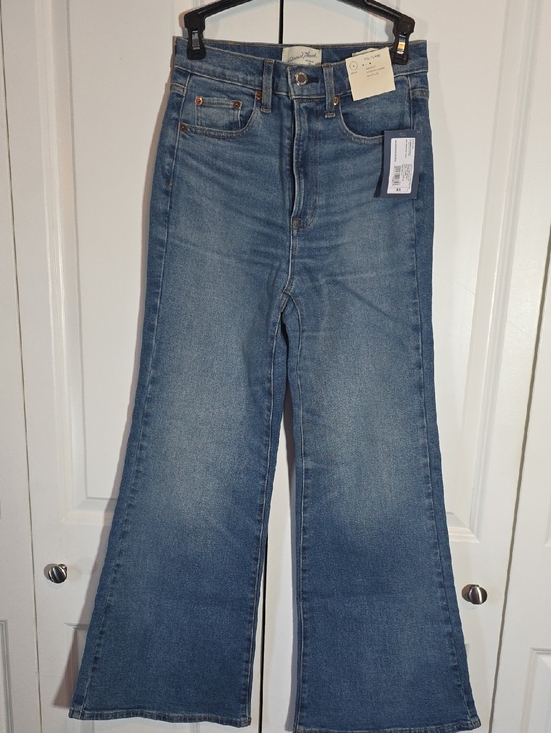 Universal Thread Denim - Universal Thread High-Rise Wide Leg Jeans - 4s